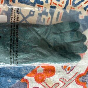 100% cashmere gloves